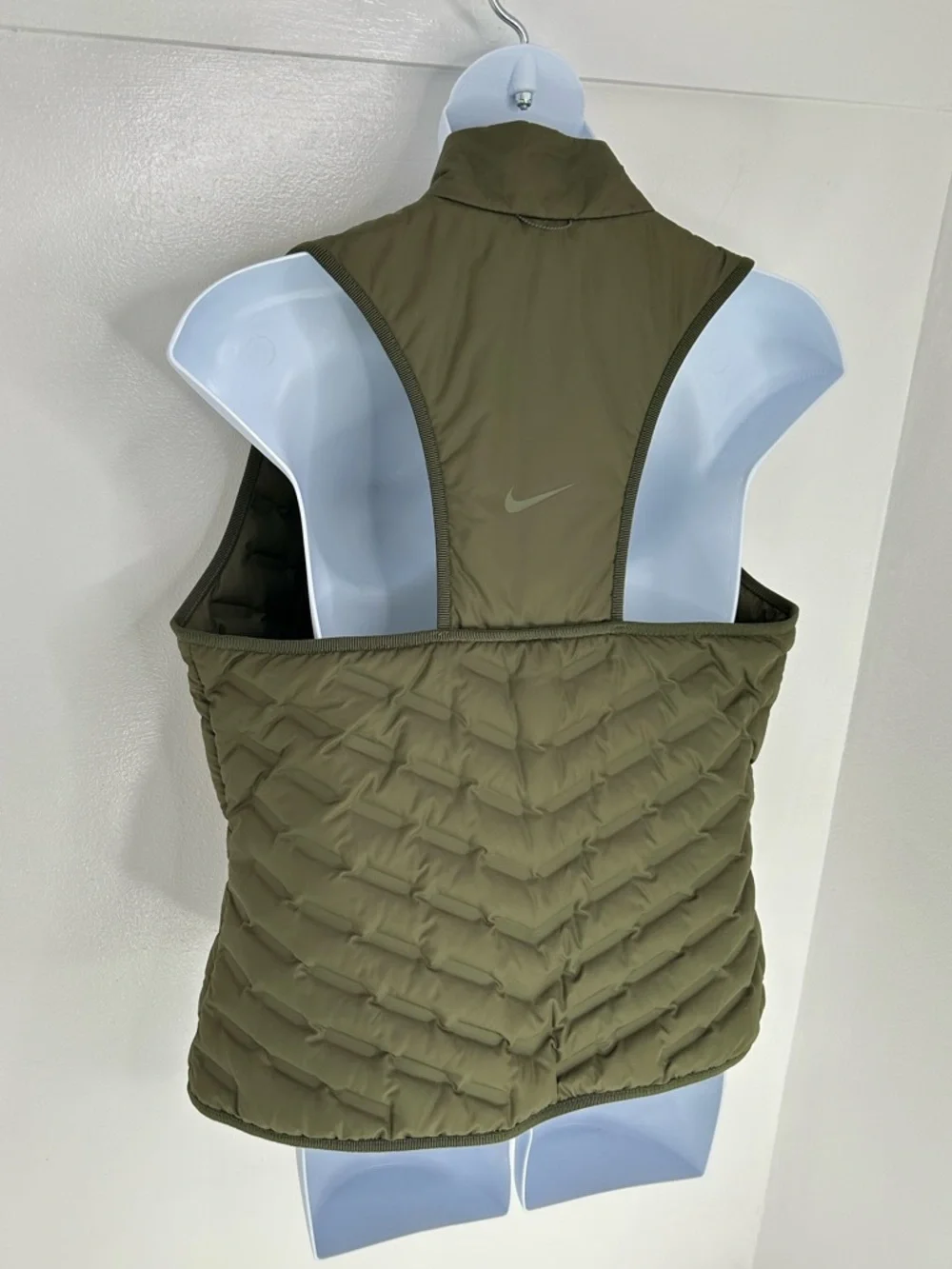 Nike Aeroloft Down Running Vest Womens XL Beige Full Zip‎ Lightweight Active